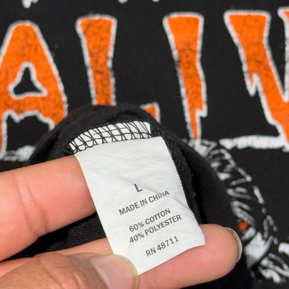 Halloween T-Shirt Mummy Staying Alive Novelty Adult Size Large Casual Black - Picture 5 of 7